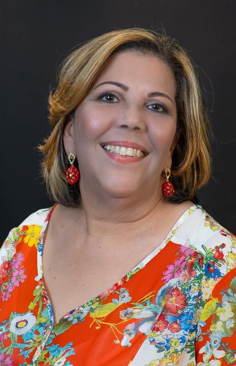 - Violeta Hidalgo